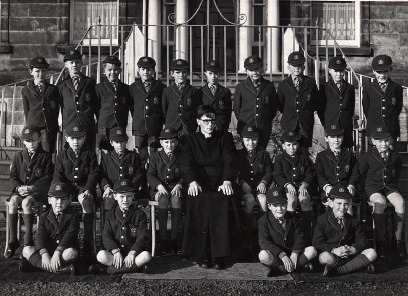 Class with Nick Barry.jpg - Back row  2nd left David Pia, John Perrins,Tommy Kyle, Sandy Gordon, Paul Barry, (miss one ), Lindsay Wilson, Kevin McLaughlin, Mike Maran, Roddy Zentil, John Barry, John Power Front left Kevan Donoghue